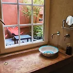 Apartament Authentic Flat In Dijon
