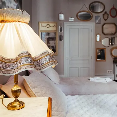 Authentic Flat In شقة *