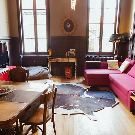 Authentic Flat In شقة *