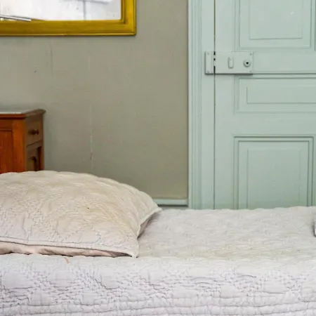 Authentic Flat In شقة ديجون