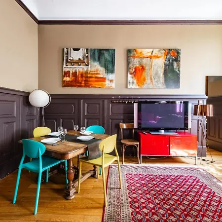 Authentic Flat In شقة