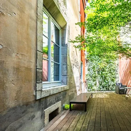 Authentic Flat In